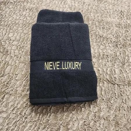 Nieveluxury * Sierra Nevada